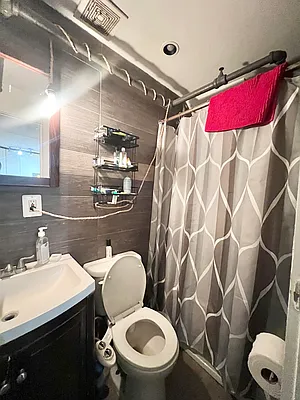 Rented by Pear NYC LLC | media 22