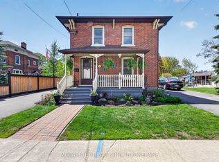 230 Centre St N, Greater Napanee, ON K7R 1P1