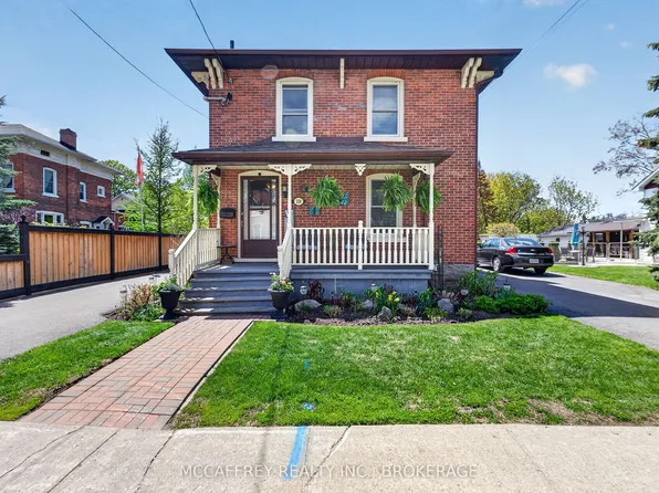230 Centre St N, Greater Napanee, ON K7R 1P1