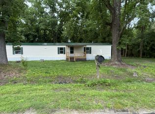 121 Pope Rd, Rose Hill, NC 28458