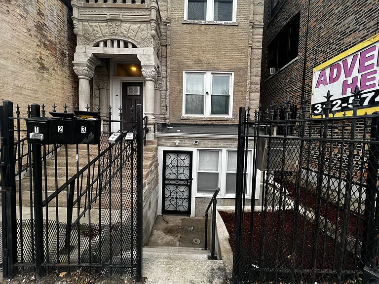 1307 S Kedzie Ave #BASEMENT — Photo 19