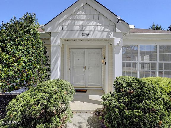 4th image of 1056 Buckingham Drive #A