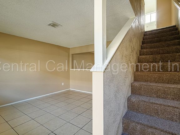 4th image of 928 Day Ave APT A