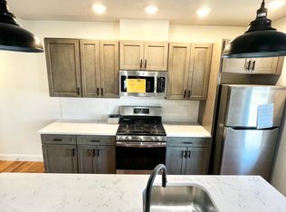 149 Crescent St #9, Waltham, MA 02453