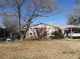 306 W Chisum Ave, Artesia, NM 88210