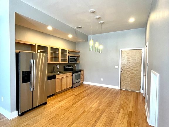 4th image of 4459 Rainbow Blvd #2B