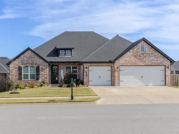 2100 Crandall Rd, Pea Ridge, AR 72751
