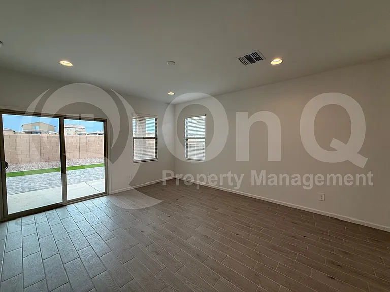 6901 W Sweetshade Ln — Photo 4