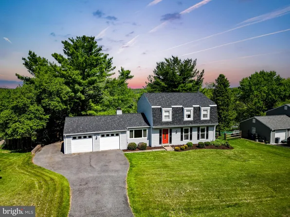 12317 Dancrest Dr, Clarksburg, MD 20871