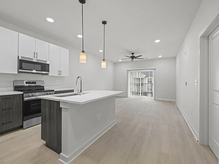 Heritage Rise Residences — Photo 37