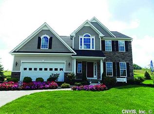 129 Weeping Willow Way, Camillus, NY 13031