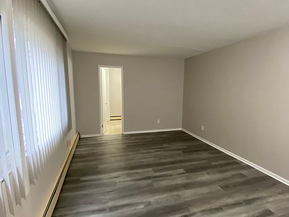 5th image of 3000 Denison Ave APT 104