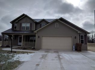 3410 Weeping Cherry Ct, Champaign, IL 61822