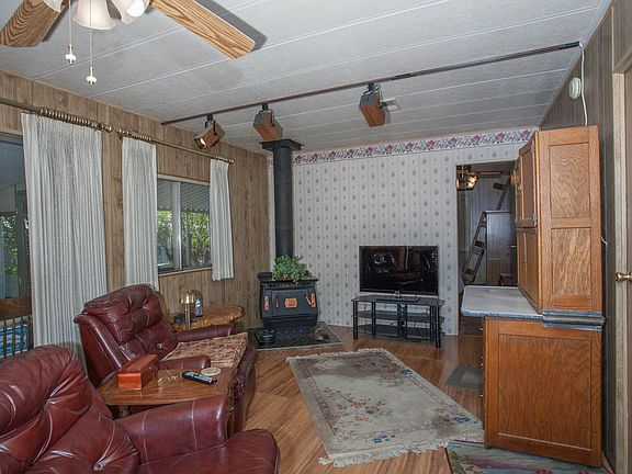 4th image of 2929 Glenwood Ln