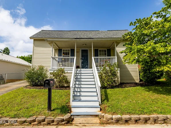 706 N C St, Lenoir City, TN 37771