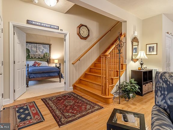 4th image of 1773 Woodledge Dr