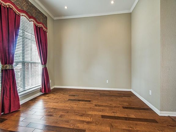 4th image of 2519 Sir Tristram Ln
