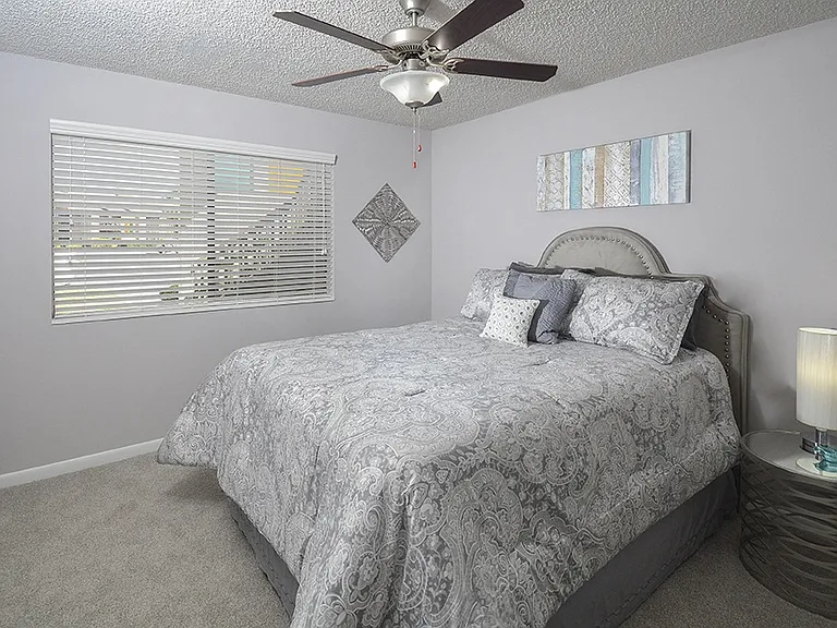 Two Bedroom - 2 Bed / 2 Bath - 950 Sq.Ft.