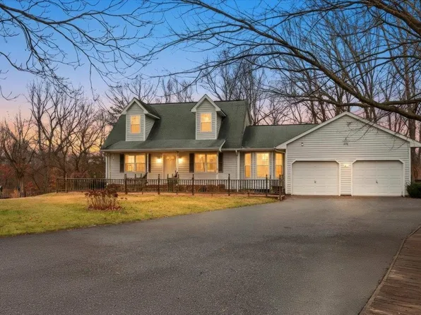 61 Hillandale Dr, Staunton, VA 24401