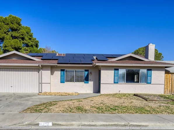 1016 W Las Flores Ave, Ridgecrest, CA 93555