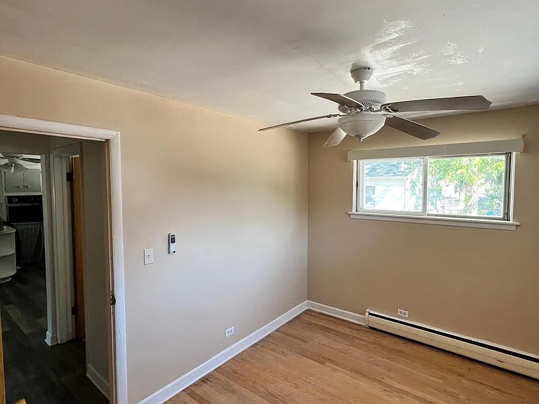 9437 Burlington Ave #3 — Photo 14