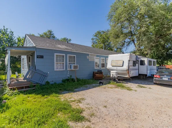 4203 E Menlo Dr, Wichita, KS 67218