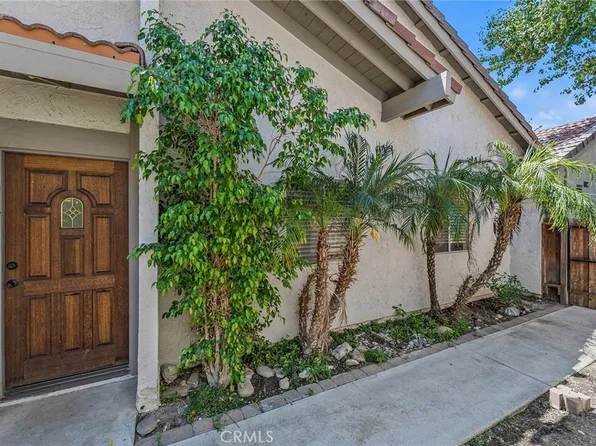 28950 Sam Pl, Santa Clarita, CA 91387