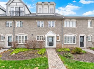 1995 Royal Rd #112, Pickering, ON L1V6V9