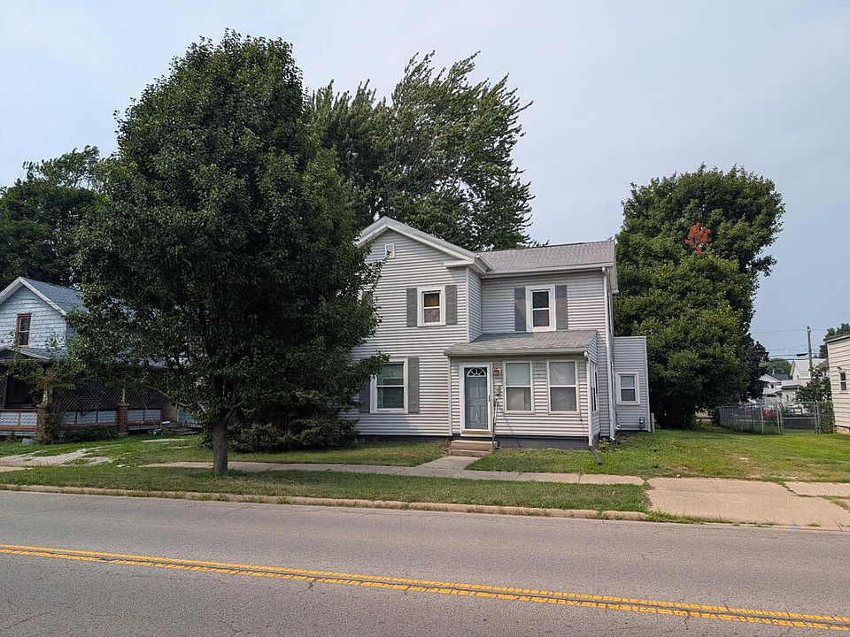 2nd image of 101 E Main St