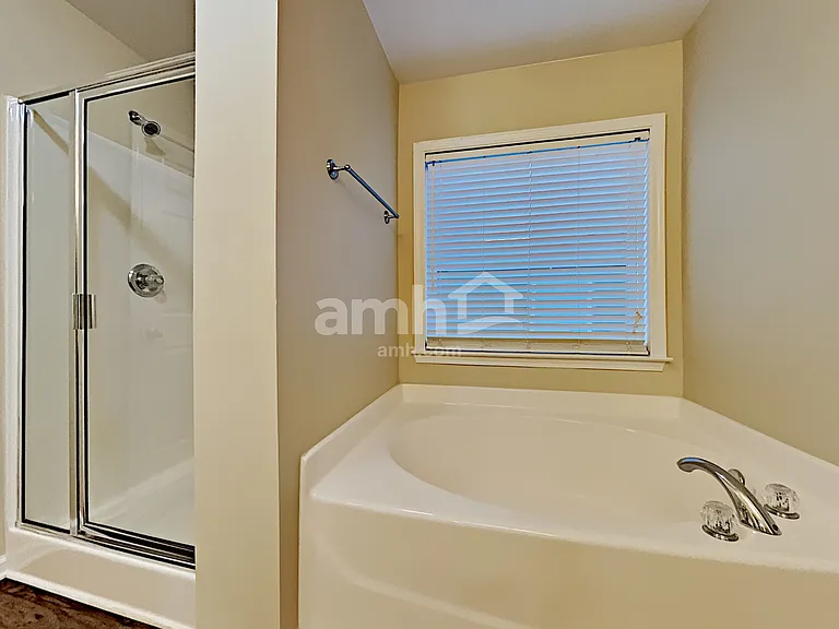 308 Springs Xing — Photo 16