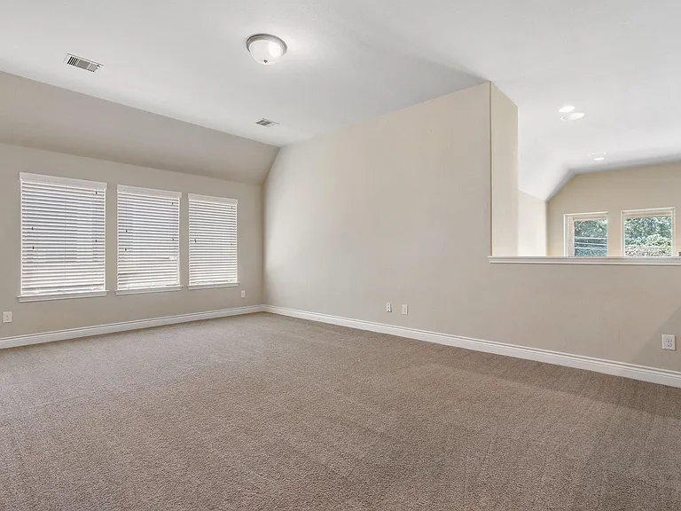 138 Meadow Run Dr — Photo 33