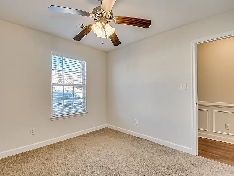Stonewyck Luxury Townhomes — Photo 22