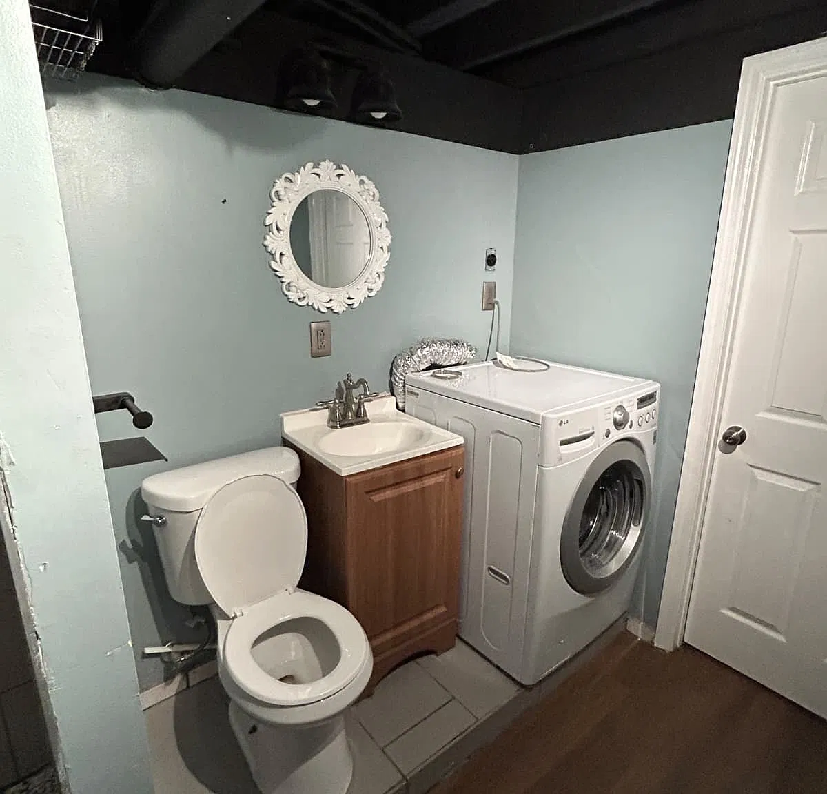 4 bed, 2200 sqft, $2,300 — Photo 1