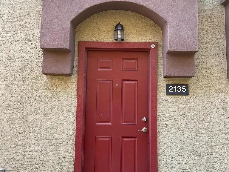 2150 W Alameda Rd #2135 — Photo 2