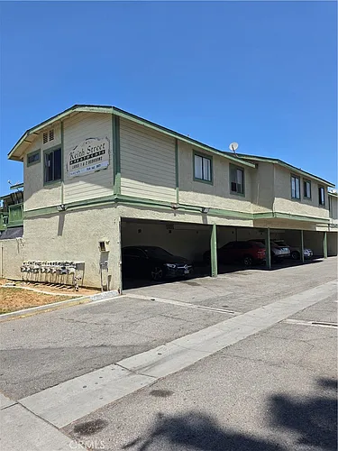 1819 Keith St Photo 1