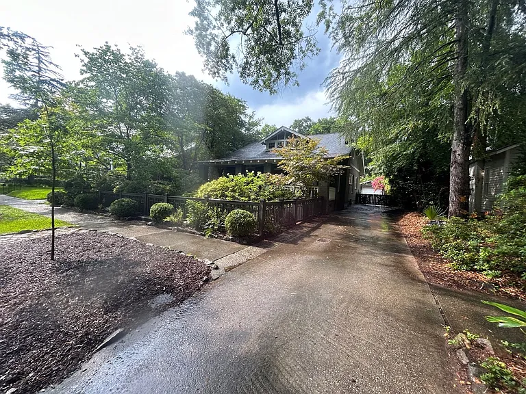 2827 Wilmot Ave — Photo 3