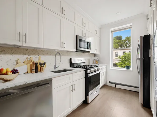 629 45th Street image 11 of 14