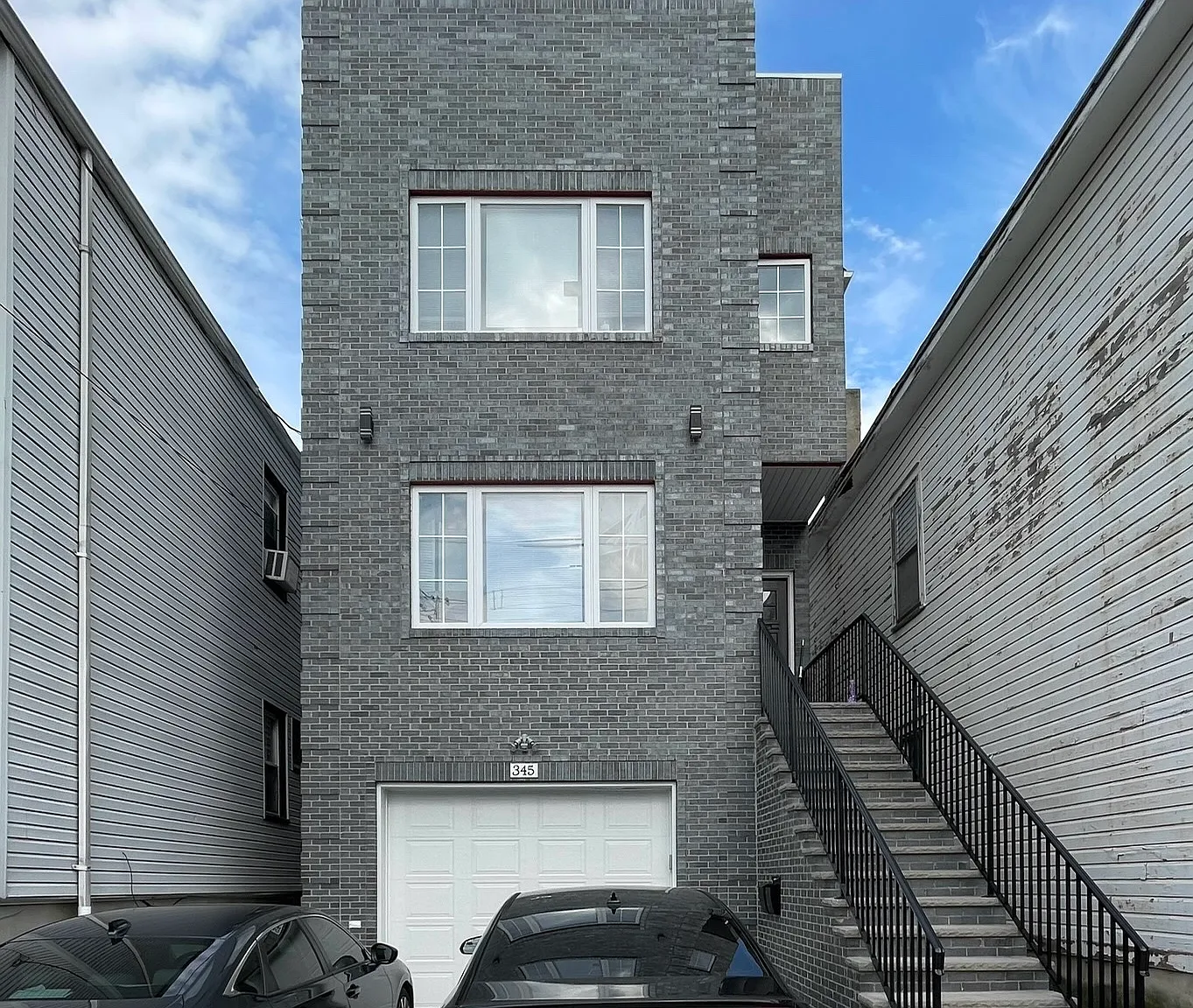 345 N 2nd St — Photo 1