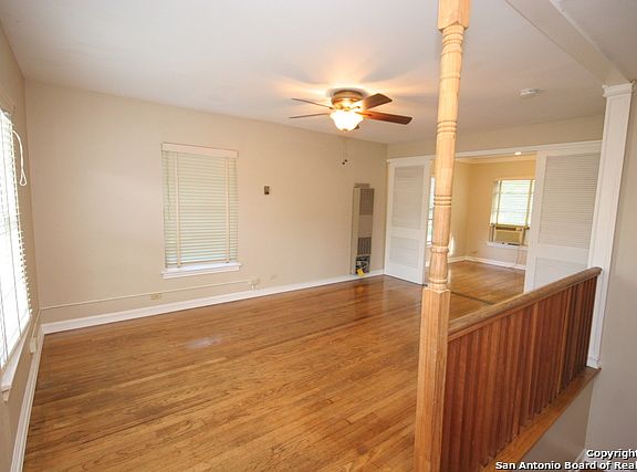 2nd image of 519 W Lynwood Ave Unit 2