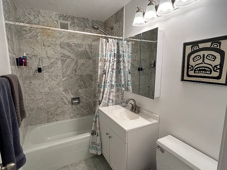 1 Strawberry Hill Ave #1E — Photo 19