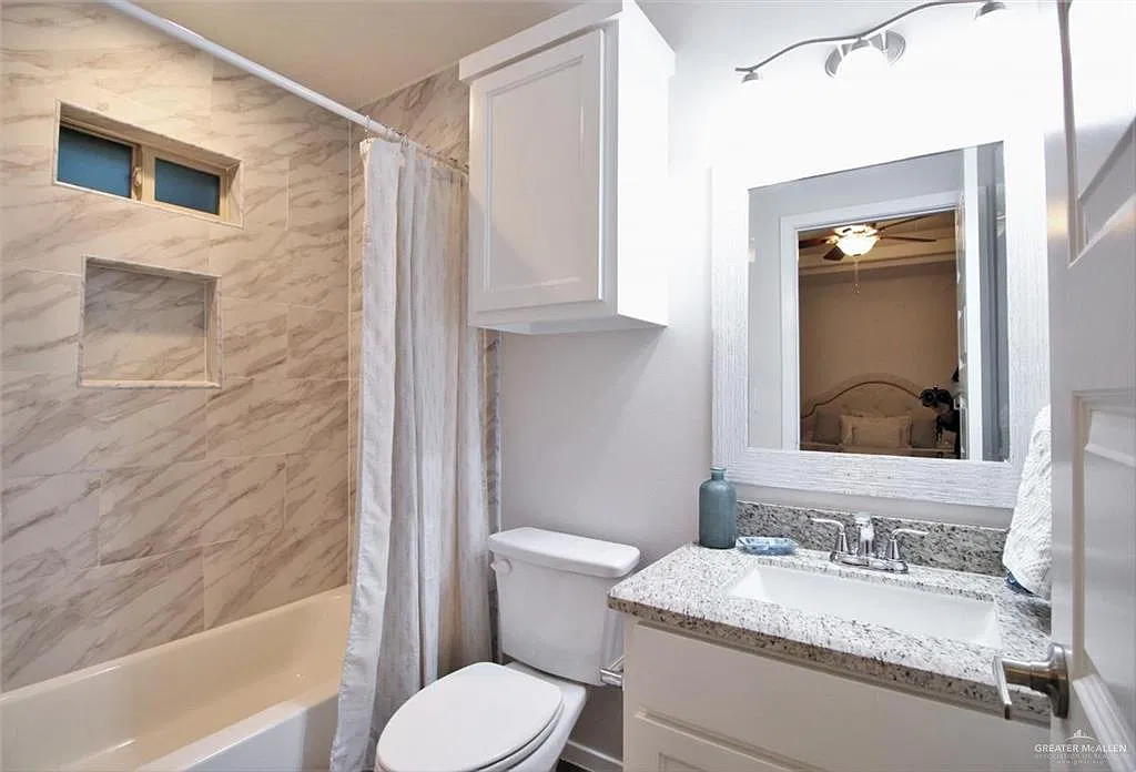 3 bed, 2.0 bath, 980 sqft, $1,100 — Photo 2