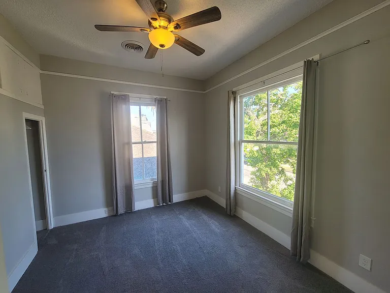 3919 Avenue O — Photo 25