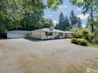 4332 W Mercer Way, Mercer Island, WA 98040