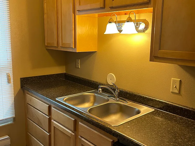328 N Dubuque St #1 — Photo 3