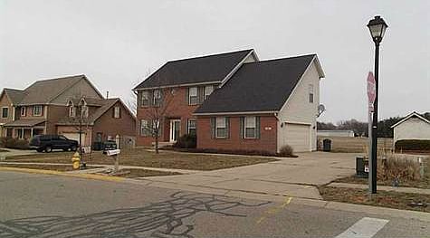 901NShoreFRONT21281536_201_12