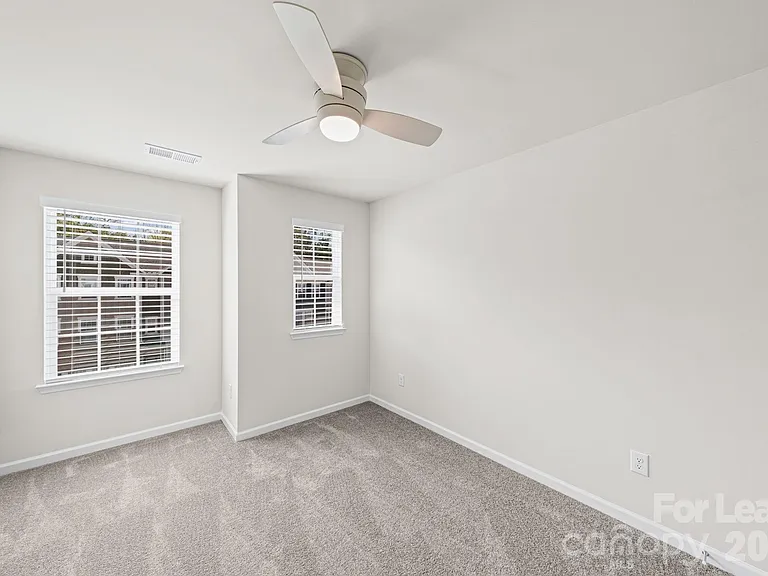 1104 Bandon Dr — Photo 20