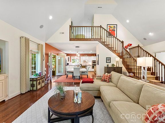 5th image of 6599 Majestic Pine Dr