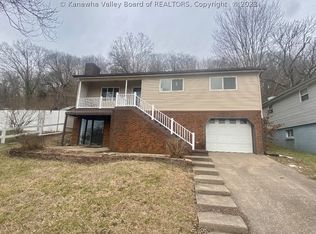 1115 1st Ave S, Nitro, WV 25143