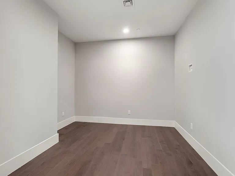 3193 Washington Street — Photo 39