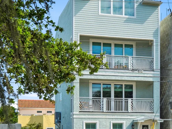 140 Julia St, New Smyrna Beach, FL 32168